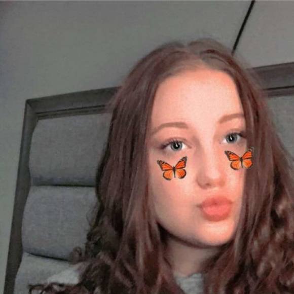 Meet your Posher, Daysia - Picture 1 of 1